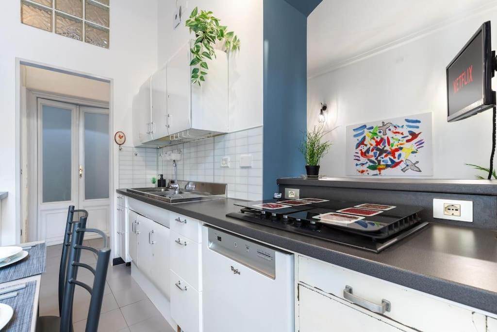 Historical Suite - Pieno Centro - Porta Nuova- Piazza Castello Turin Ngoại thất bức ảnh