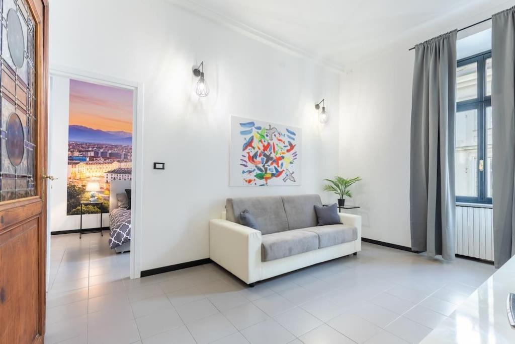 Historical Suite - Pieno Centro - Porta Nuova- Piazza Castello Turin Ngoại thất bức ảnh